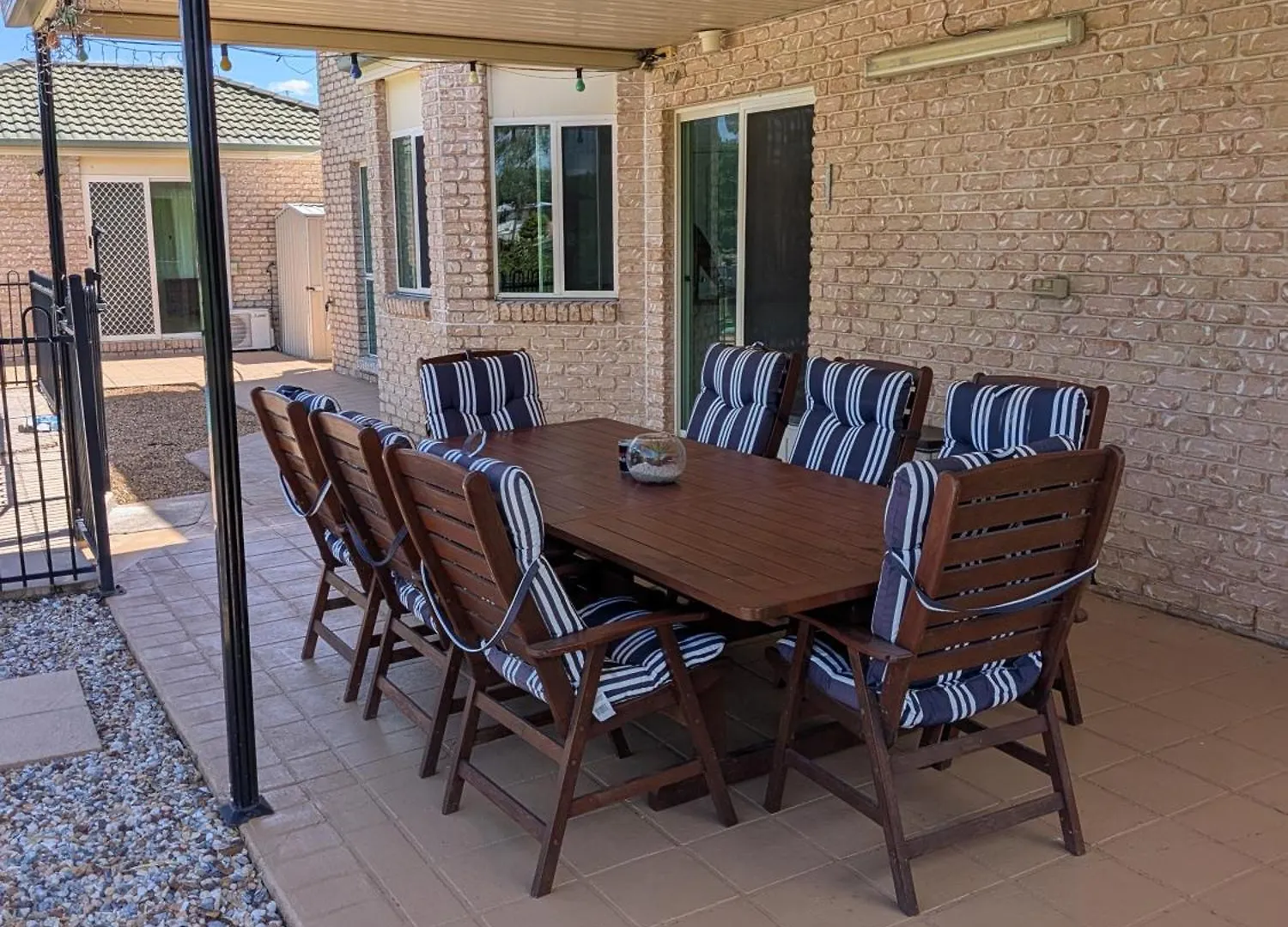 Modern Home - 10 Guests - 5 Bedrooms And Pool Bundamba