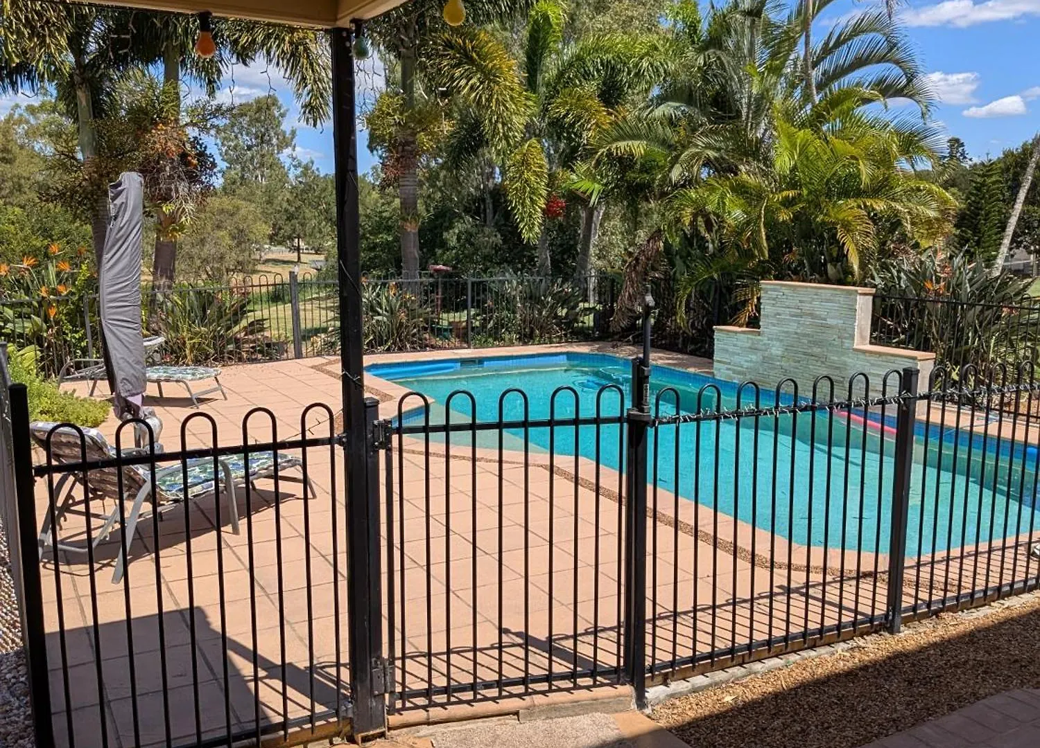 Holiday home Modern Home - 10 Guests - 5 Bedrooms And Pool Bundamba